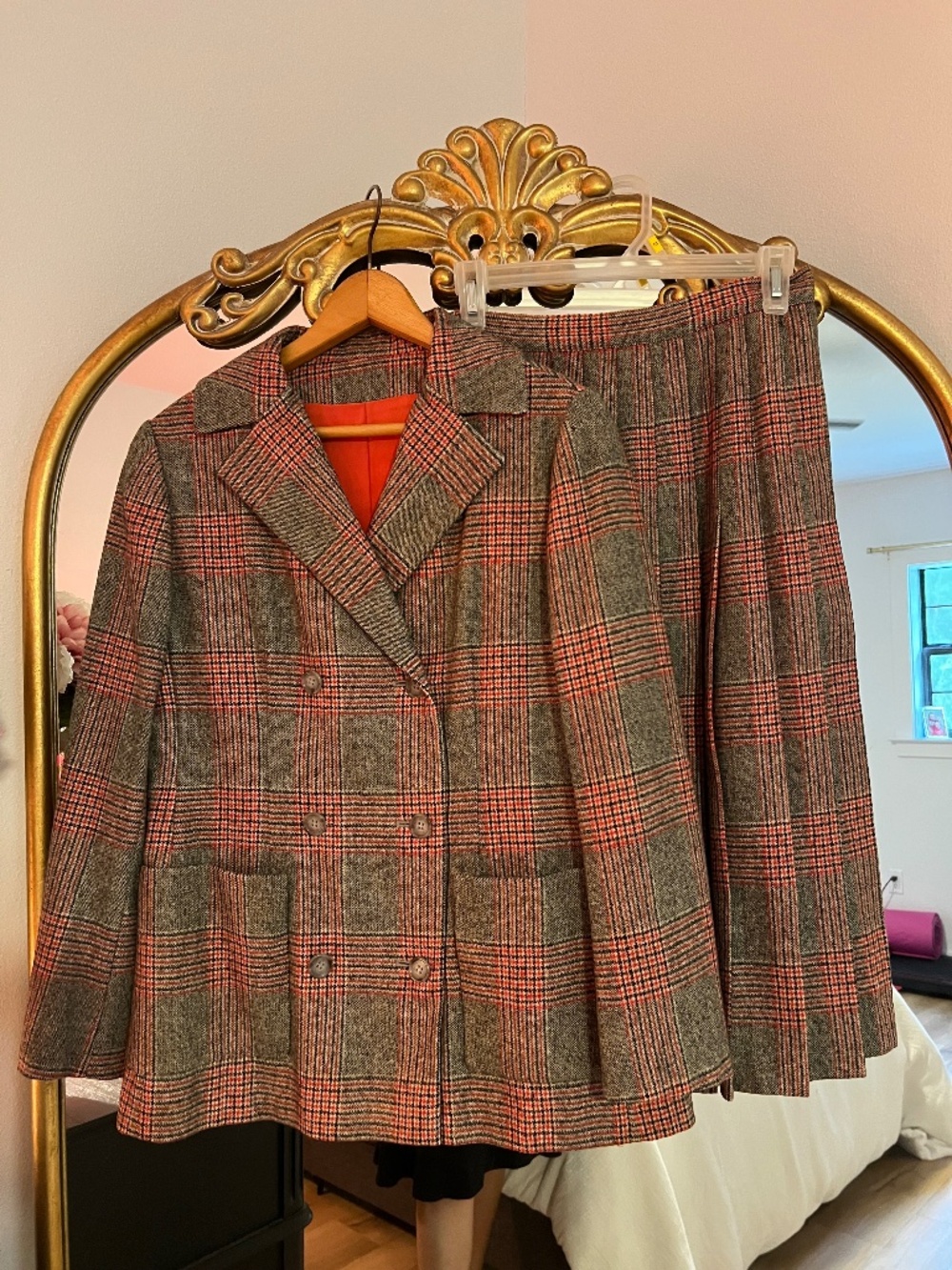 Davidow Vintage Women's Skirt Suit Set